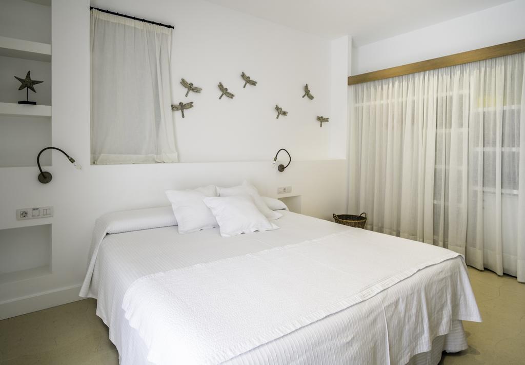 Hotel Es Mares San Francisco Javier Экстерьер фото